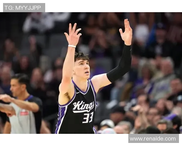 湖人队官方宣布签下自由球员，加强内线深度助力季后赛冲刺